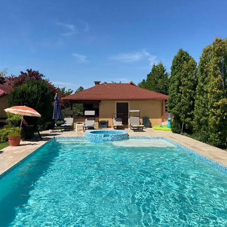 Kuca Na Dan Holiday home