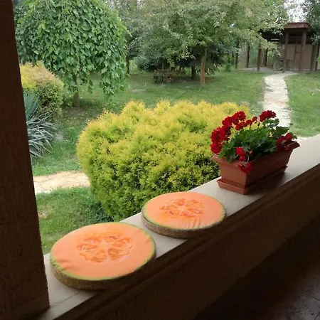Kuca Na Dan * Sakule