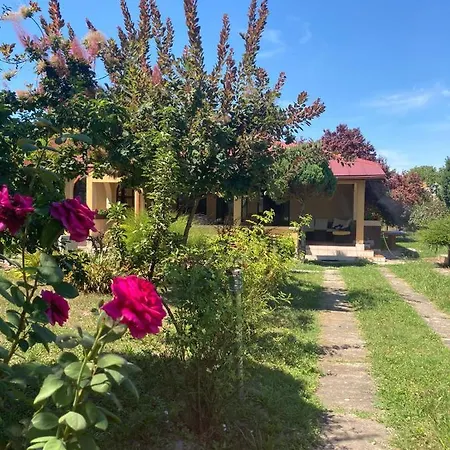 Holiday home Kuca Na Dan